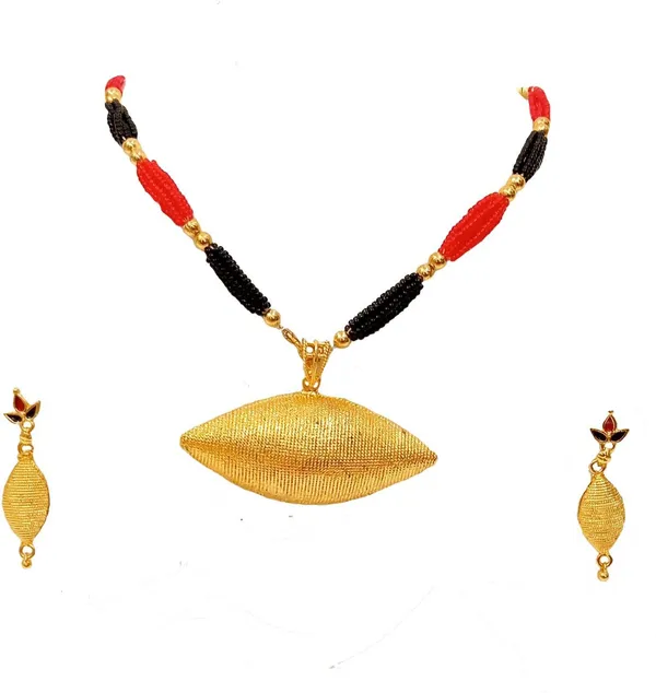 Assamese_Traditional_Gold_Plated_Red_Black_Colour_Tassel_Jewellery_Set_For_Women